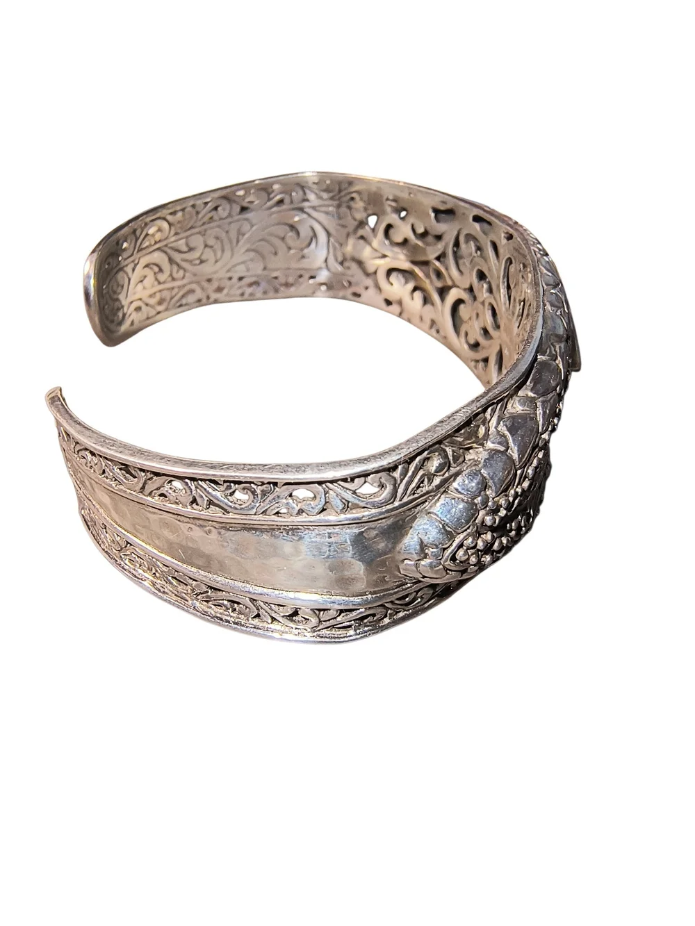 Sarda Bali Sterling Silver Filigree Cuff Bracelet with Blue Stone